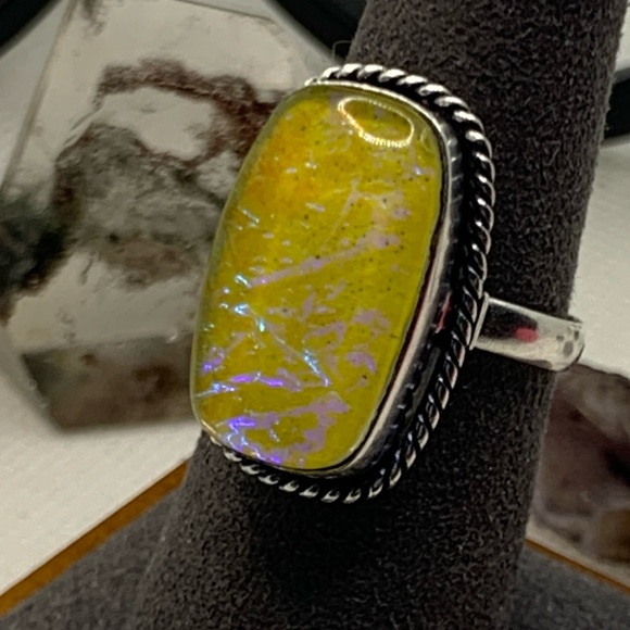 Comfort Curl Adjustable Ring, Yellow Australian Triplet w Dazzling Blue Accents - Picture 10 of 14